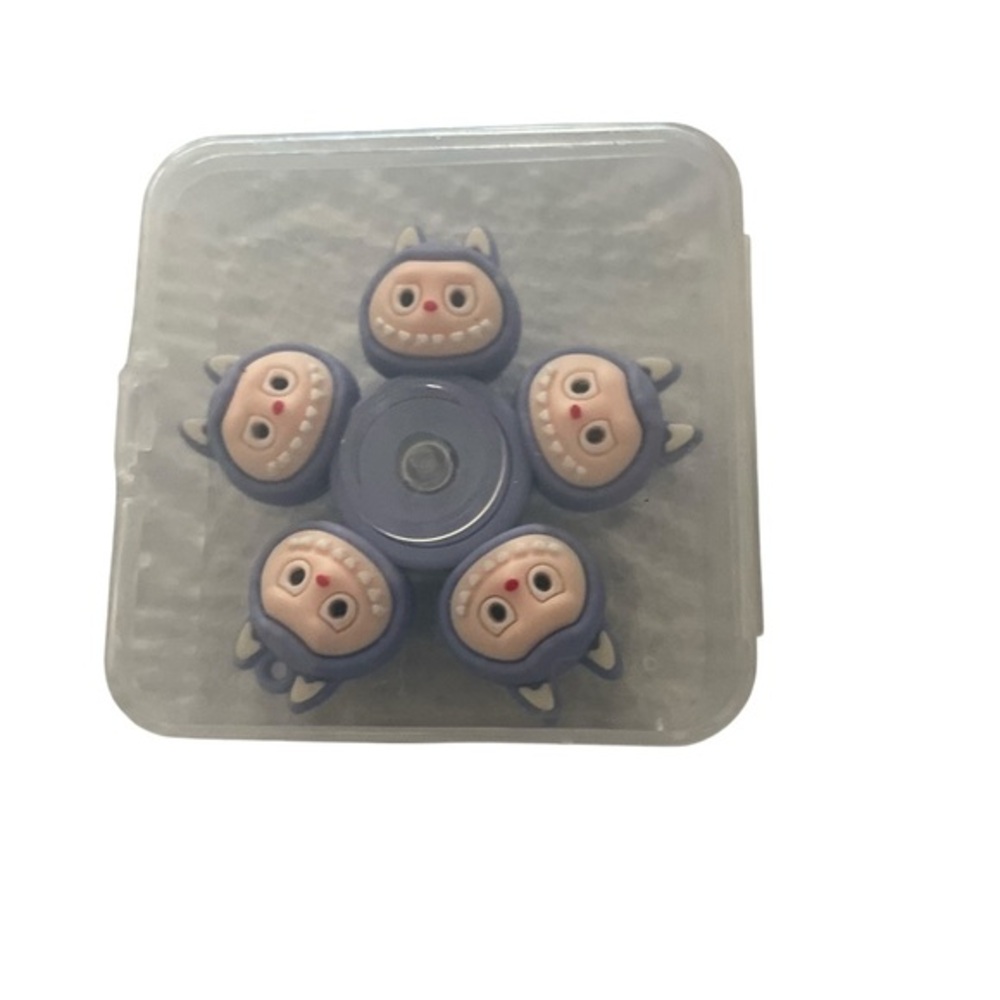 Monster-Themed face-changing spinner